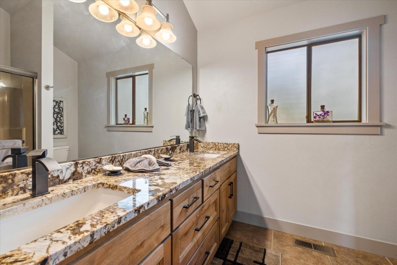 Great Kitchen, Ac, Sharc Access, Hot Tub, Bring Pet! Βίλα Sunriver Εξωτερικό φωτογραφία
